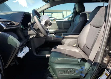 2023 Toyota Sienna Xse z USA, uszkodzony, nr VIN 5TDDSKFC5PS102572